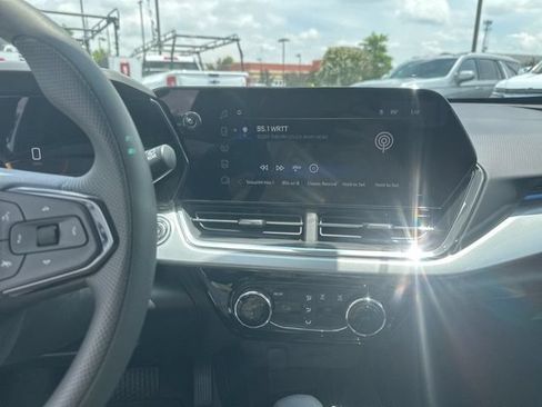 New 2026 Chevrolet Trax LT FWD image 20