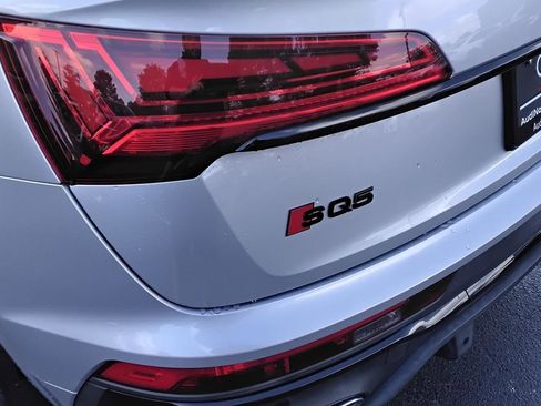 Used 2023 Audi SQ5 Premium Plus w/ Premium Plus Package image 9