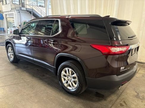 Used 2020 Chevrolet Traverse LT w/ Driver Confidence II Package AWD/4WD image 6