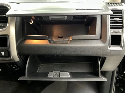 Used 2018 RAM 2500 Laramie image 29