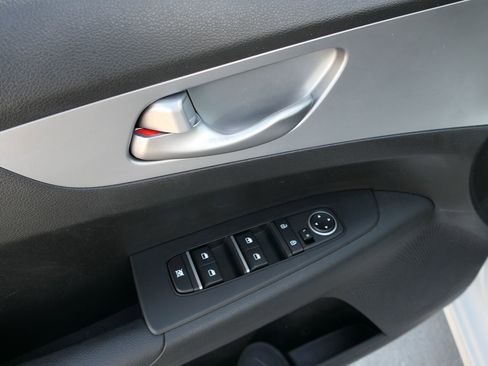 Used 2023 Kia Forte LXS w/ LXS Technology Package image 14