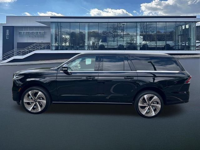 New 2027 Lincoln Navigator L Black Label AWD/4WD image 4