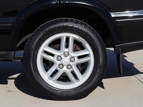 Used 2004 Land Rover Discovery SE image 58