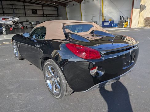 Used 2007 Pontiac Solstice Convertible w/ Premium Package RWD image 5