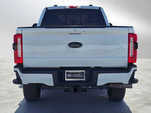 Used 2024 Ford F250 Lariat w/ Black Appearance Package AWD/4WD image 4