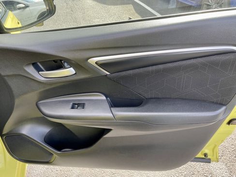 Used 2016 Honda Fit EX image 12