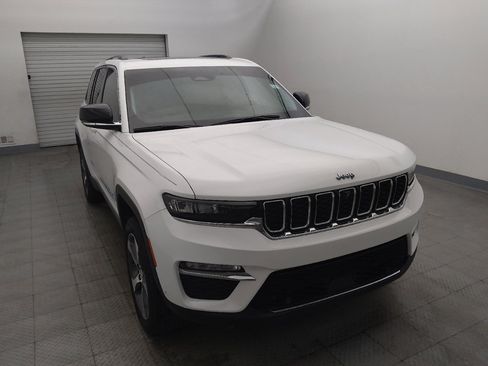 Used 2022 Jeep Grand Cherokee Limited 4xe w/ Luxury Tech Group II AWD/4WD image 14