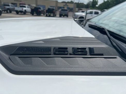 Used 2026 Chevrolet Silverado 2500 Custom w/ Custom Value Package AWD/4WD image 9