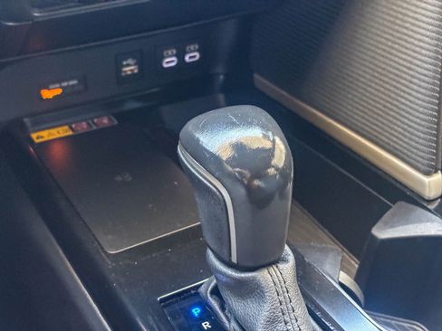 Used 2025 Toyota Camry SE FWD image 25