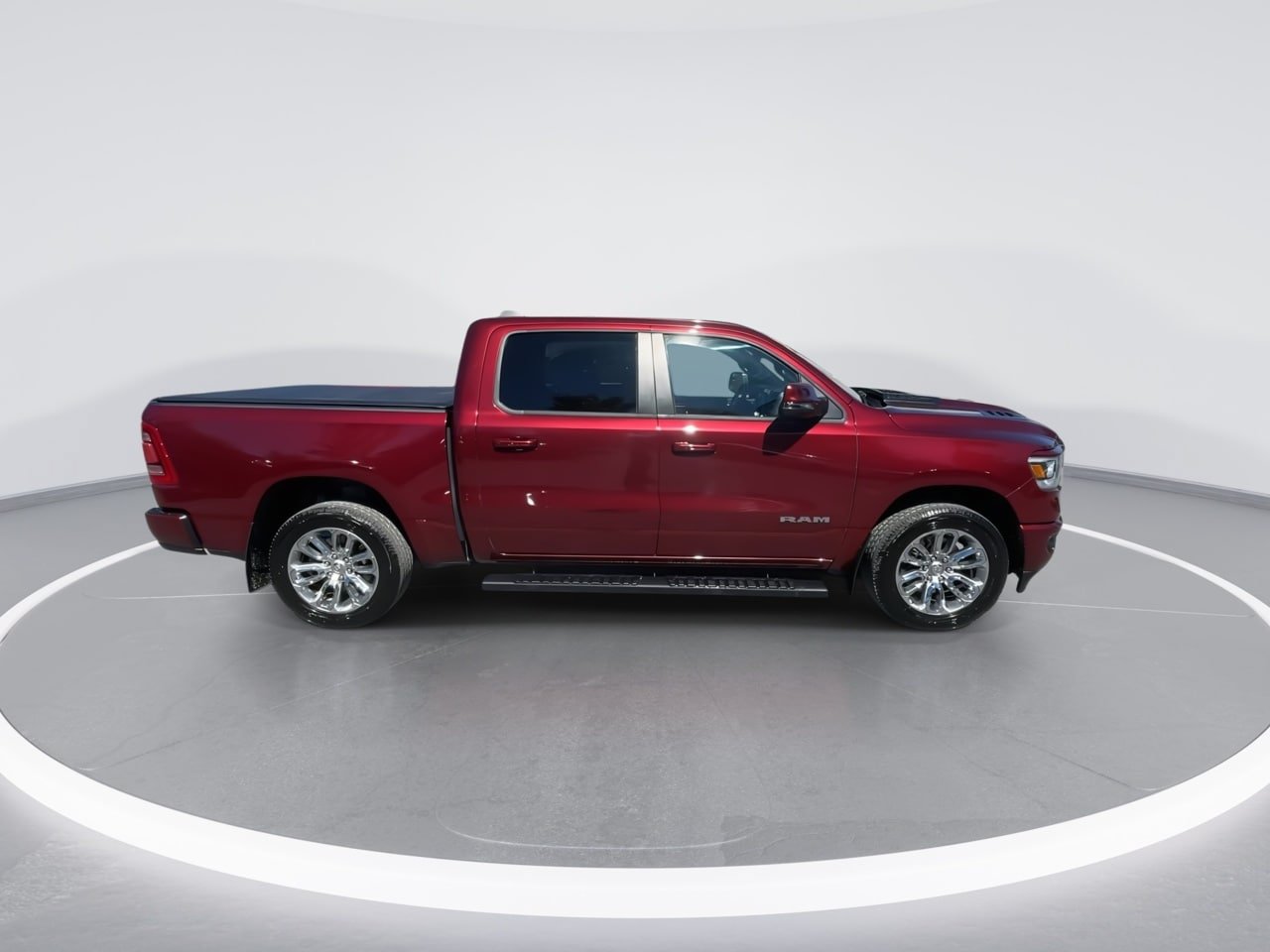 Used 2024 RAM 1500 Laramie AWD/4WD image 22