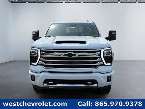 New 2026 Chevrolet Silverado 2500 High Country w/ Technology Package AWD/4WD image 8