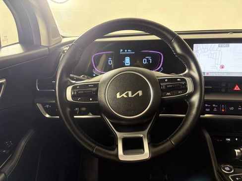 Used 2023 Kia Sportage EX AWD/4WD image 6