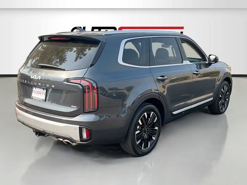 Used 2024 Kia Telluride SX Prestige w/ Towing Package AWD/4WD image 7