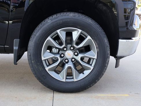 New 2026 Chevrolet Silverado 1500 LT image 42