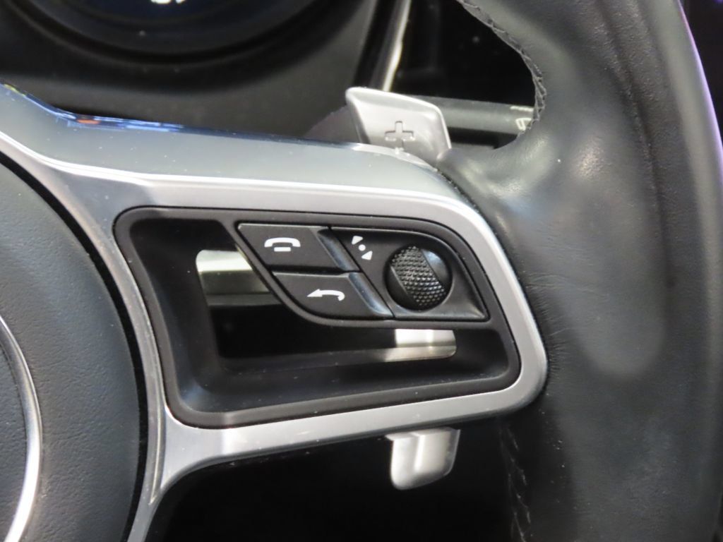 Used 2021 Porsche Macan S AWD/4WD image 22