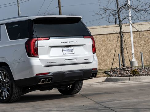 Used 2025 GMC Yukon Denali Ultimate image 7