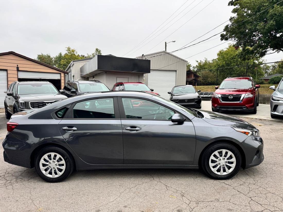 Used 2024 Kia Forte LX FWD image 3