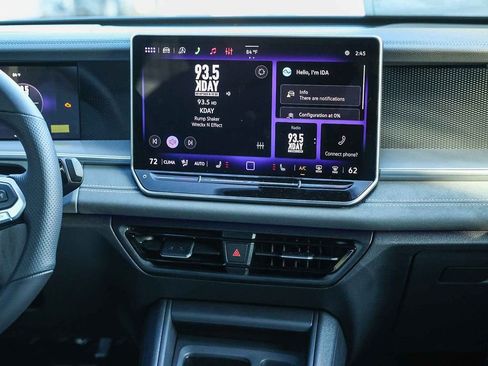 New 2026 Volkswagen Tiguan SE R-Line image 19