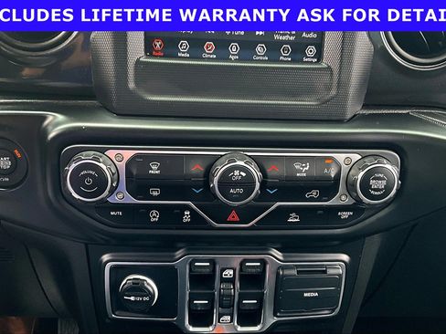 Used 2021 Jeep Wrangler Unlimited Sport AWD/4WD image 24