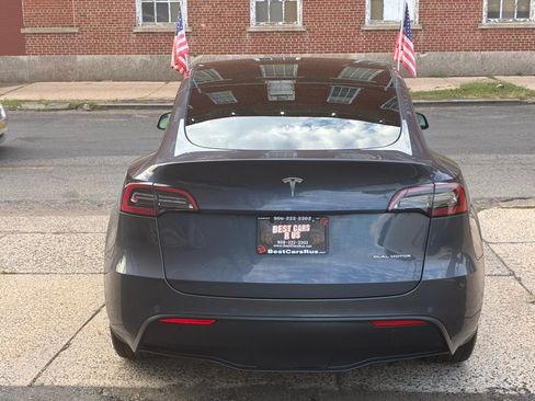 Used 2022 Tesla Model Y Long Range AWD/4WD image 6