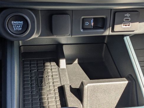 New 2025 Ford Maverick Lobo image 24