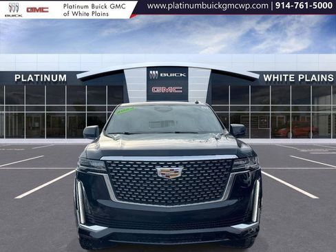 Used 2024 Cadillac Escalade Premium Luxury image 2