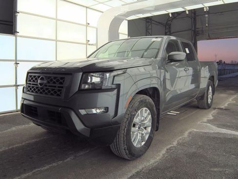 Certified 2024 Nissan Frontier SV w/ Technology Package image 2