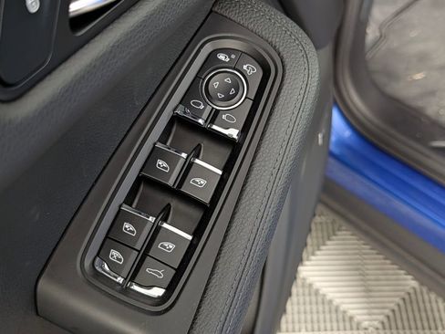 Used 2018 Porsche Macan image 28