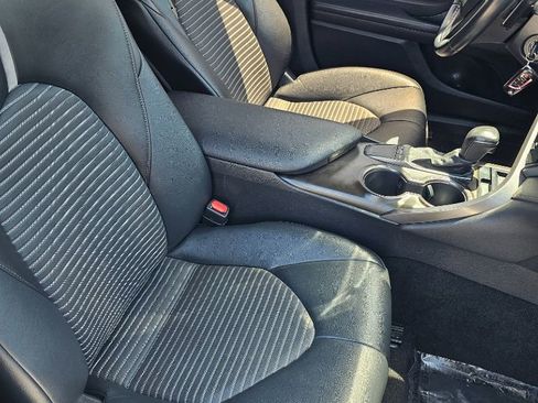 Used 2022 Toyota Camry SE image 15