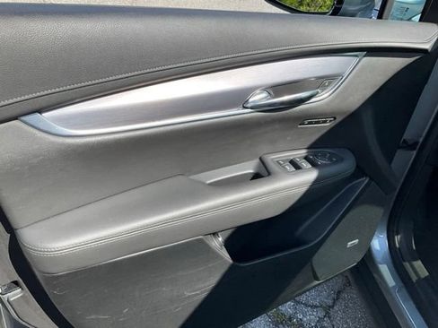 Used 2024 Cadillac XT6 Luxury FWD image 7