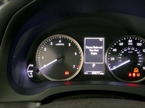 Used 2019 Lexus RC 350 RWD image 9