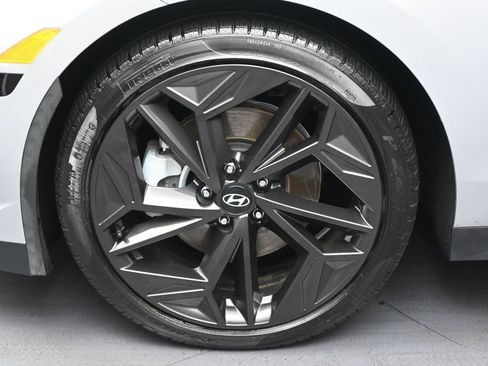 Used 2024 Hyundai Ioniq 6 SEL RWD image 37