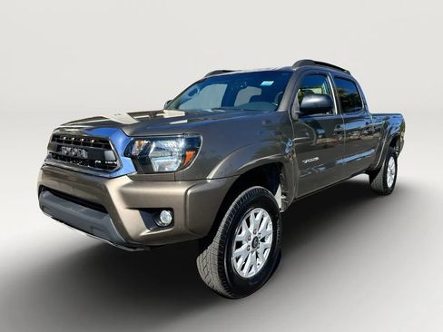 Used 2012 Toyota Tacoma 4x4 Double Cab w/ SR5 Pkg image 12