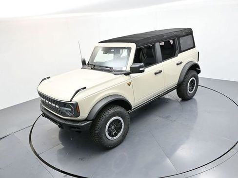 New 2025 Ford Bronco Badlands AWD/4WD image 19