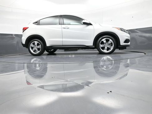 Certified 2022 Honda HR-V LX image 27