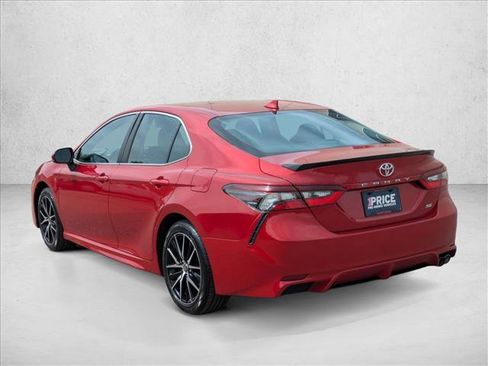 Used 2021 Toyota Camry SE FWD image 8