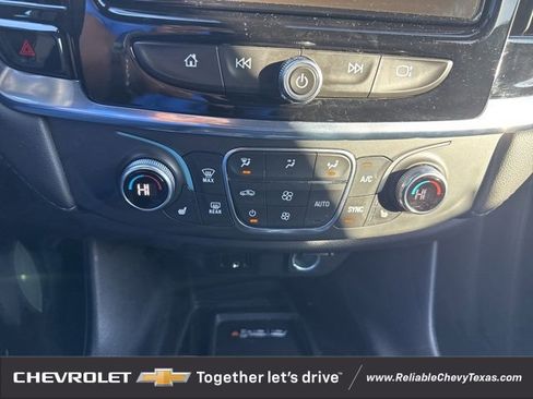 Used 2023 Chevrolet Traverse LT image 31