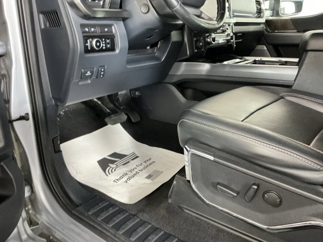 Used 2024 Ford F350 Lariat w/ Lariat Ultimate Package AWD/4WD image 18
