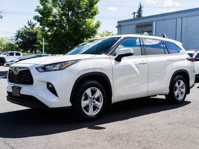 Used 2020 Toyota Highlander LE