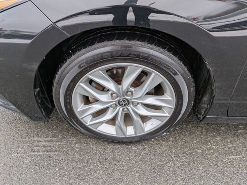 Used 2022 Toyota Avalon XLE w/ Moonroof Package image 24