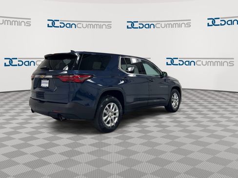 Used 2022 Chevrolet Traverse LS AWD/4WD image 8