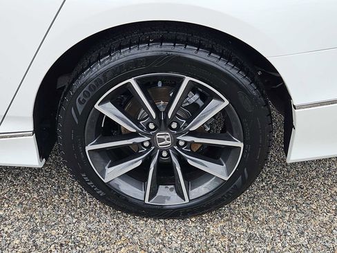 Certified 2021 Honda Accord EX-L image 8