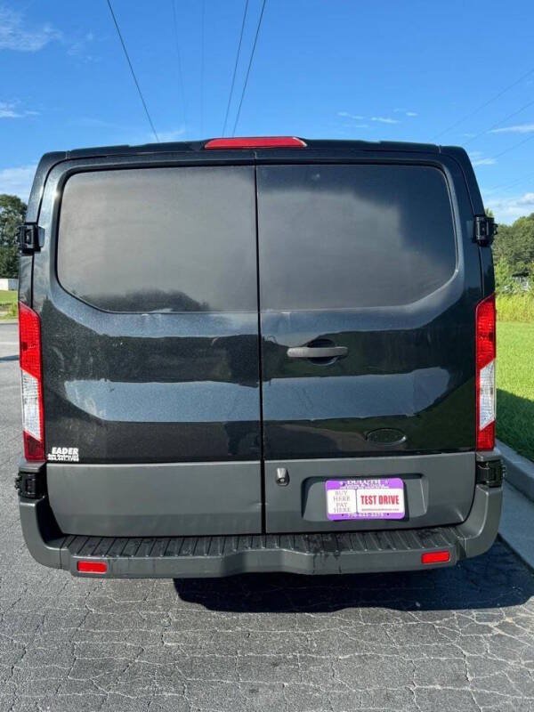 Used 2015 Ford Transit 150 130 Low Roof w/ Exterior Upgrade Package RWD image 4