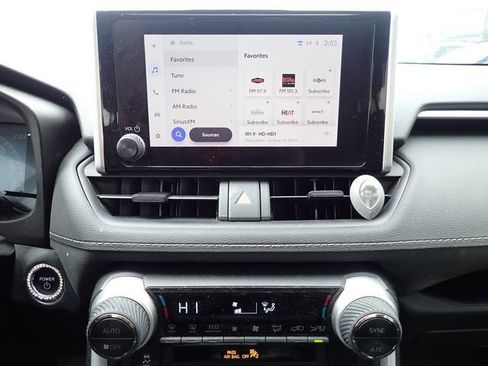 Used 2024 Toyota RAV4 XLE w/ Convenience Package image 14