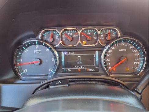 Used 2018 Chevrolet Tahoe LT AWD/4WD image 10