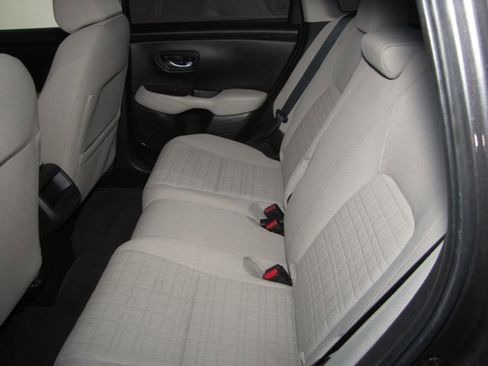 Used 2025 Honda HR-V LX image 11