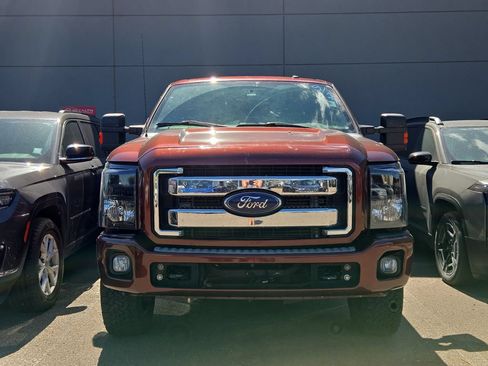 Used 2015 Ford F250 Lariat w/ Lariat Ultimate Package AWD/4WD image 2
