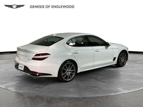 Used 2025 Genesis G70 2.5T image 6