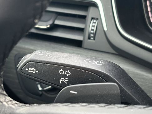 Used 2021 Audi A4 2.0T Premium w/ Convenience Package image 33