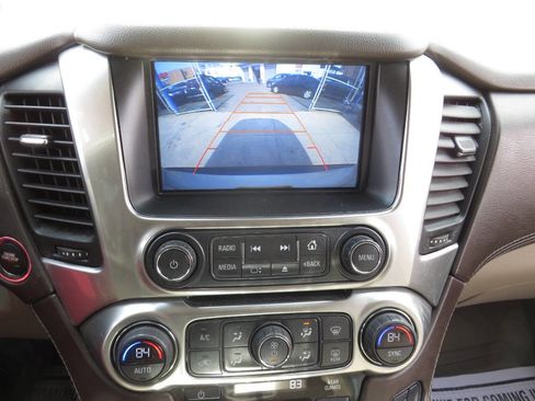 Used 2016 Chevrolet Suburban LT image 20